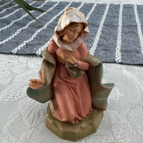 Vintage Fontanini nativity figurines - Picture 10 of 16